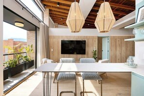 Dining - Digital Nomad Paradise 1BR Luxury & Peace with A/C (Medellín)