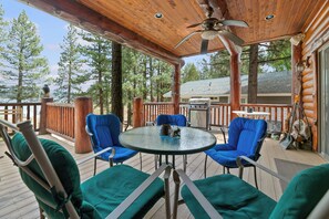 House, Lake View | Terrace/patio - Casa De Oso Lakefront (Big Bear Lake)