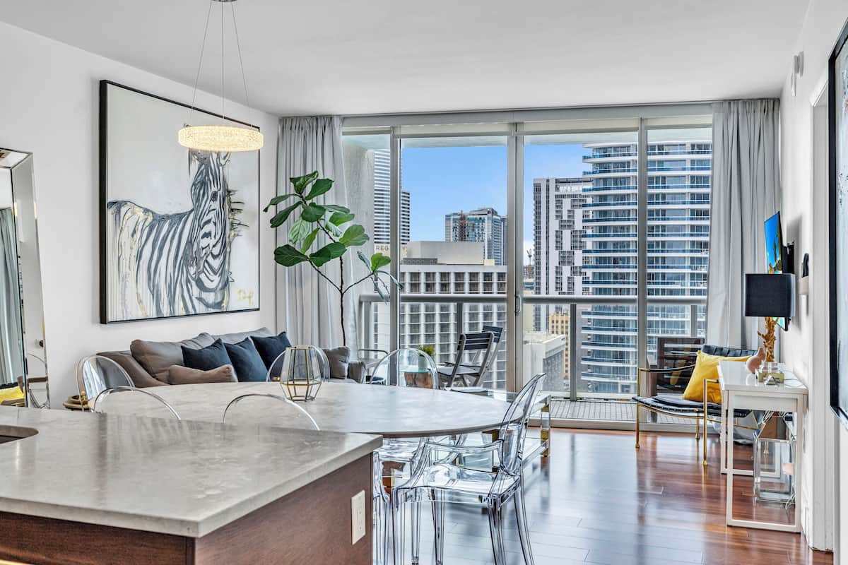 Premier Apartment | Individually furnished, soundproofing, iron/ironing board, free WiFi