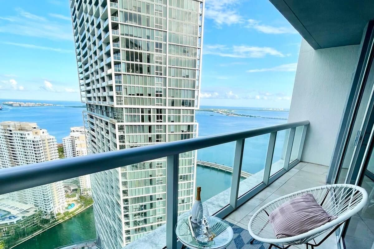 Exclusief appartement, 1 slaapkamer, privézwembad, uitzicht op zee | Uitzicht vanaf balkon