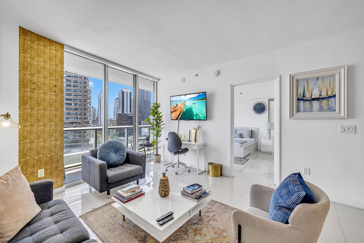 Comfort Apartment | Individually furnished, soundproofing, iron/ironing board, free WiFi