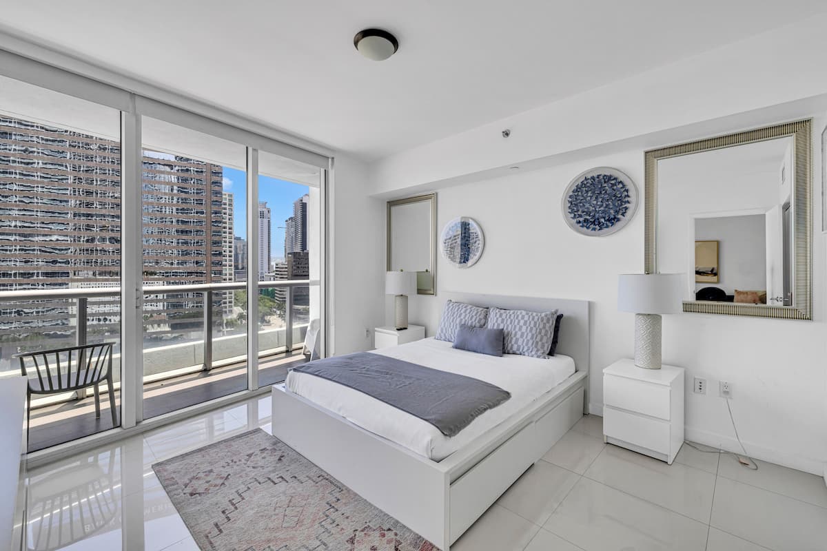 Comfort Apartment | Individually furnished, soundproofing, iron/ironing board, free WiFi