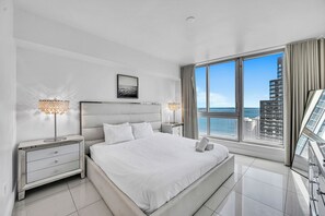 Appartement Luxe, 2 chambres, piscine privée, vue océan | Décoration personnalisée, ameublement personnalisé