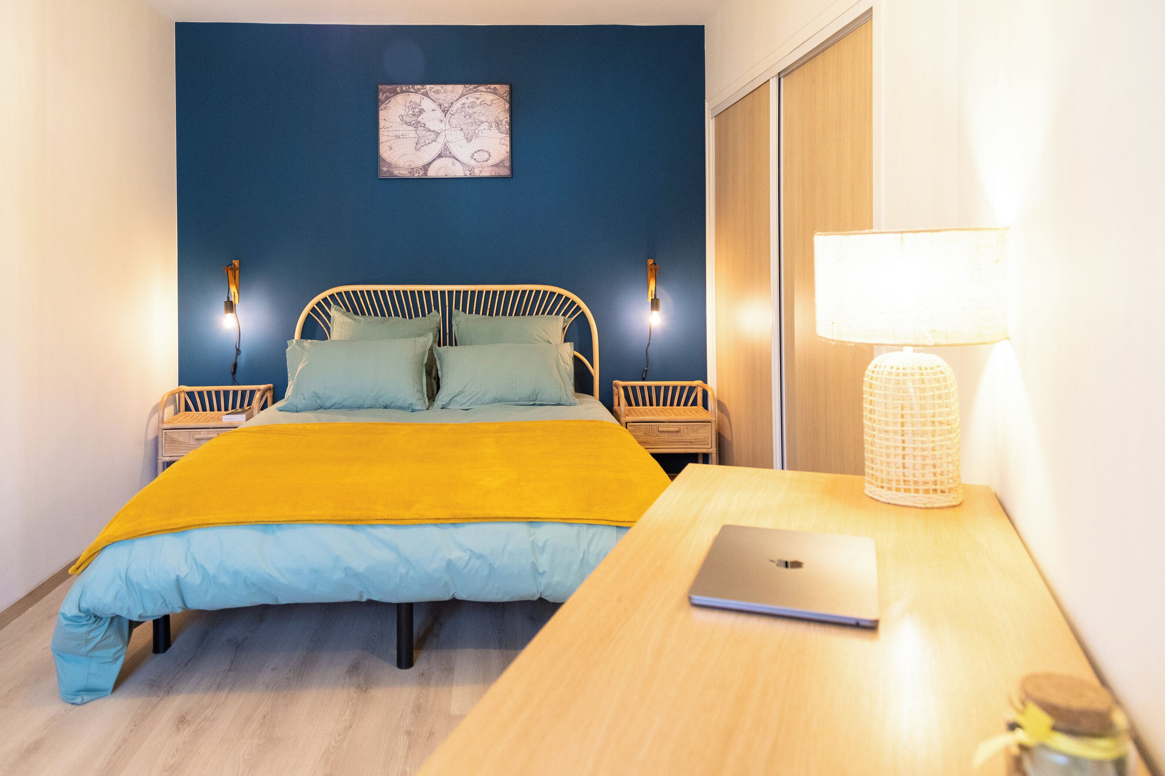 1 chambre, fer et planche à repasser, Wi-Fi, draps fournis