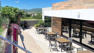 Apartemen | Tempat makan outdoor