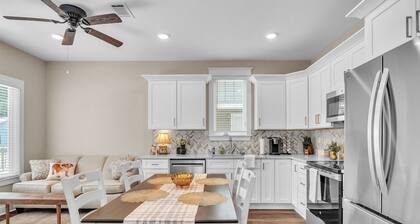 Nelson Near MSU by OneHometown Getaways