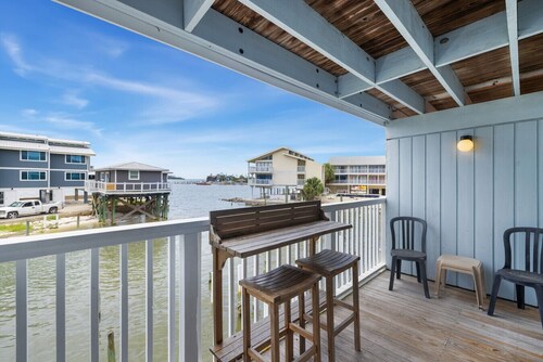 Waterview ☀️ Private Balcony ☀️ Pet Friendly