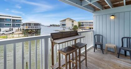 Waterview ☀️ Private Balcony ☀️ Pet Friendly