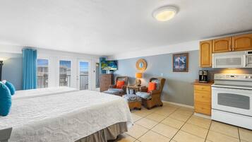 1 bedroom, travel cot, free WiFi, bed sheets