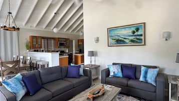 Smart-tv, bordtennisbord, stereoanlæg