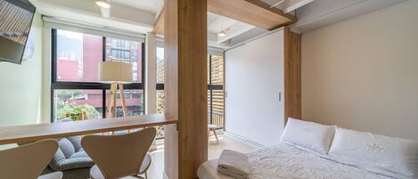 1 bedroom, iron/ironing board, Internet