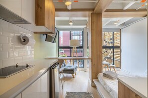 1 soverom, strykejern/-brett og internettilgang