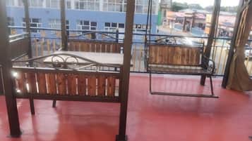 Tempat makan outdoor