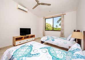 4 chambres, fer et planche à repasser, Wi-Fi gratuit, draps fournis