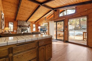 Electric kettle, toaster