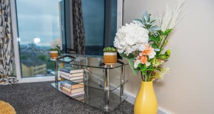 City Centre Location-family Friendly-free Parking