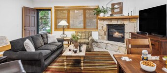 Foxglove at Deer Valley by Avantstay: A Charming Park City Getaway