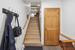 House (2 Bedrooms) | Bahagian dalam