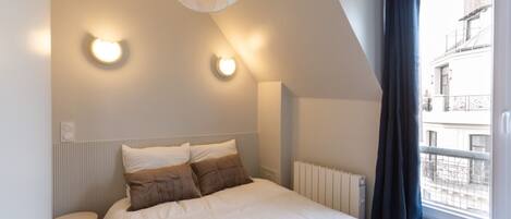 6 chambres, fer et planche Ă repasser, draps fournis
