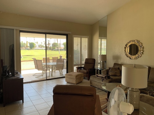 3-bedroom condo on golf course with pool, spa, AC, WiFi in awesome Rancho Mirage