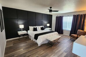 5 bedrooms, iron/ironing board, WiFi, bed sheets