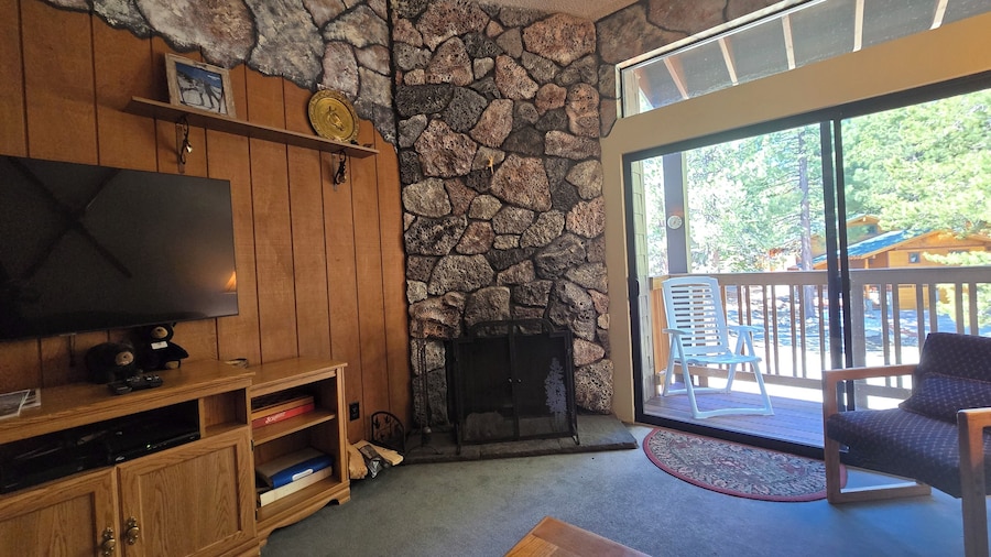 Eagle Summit Collection