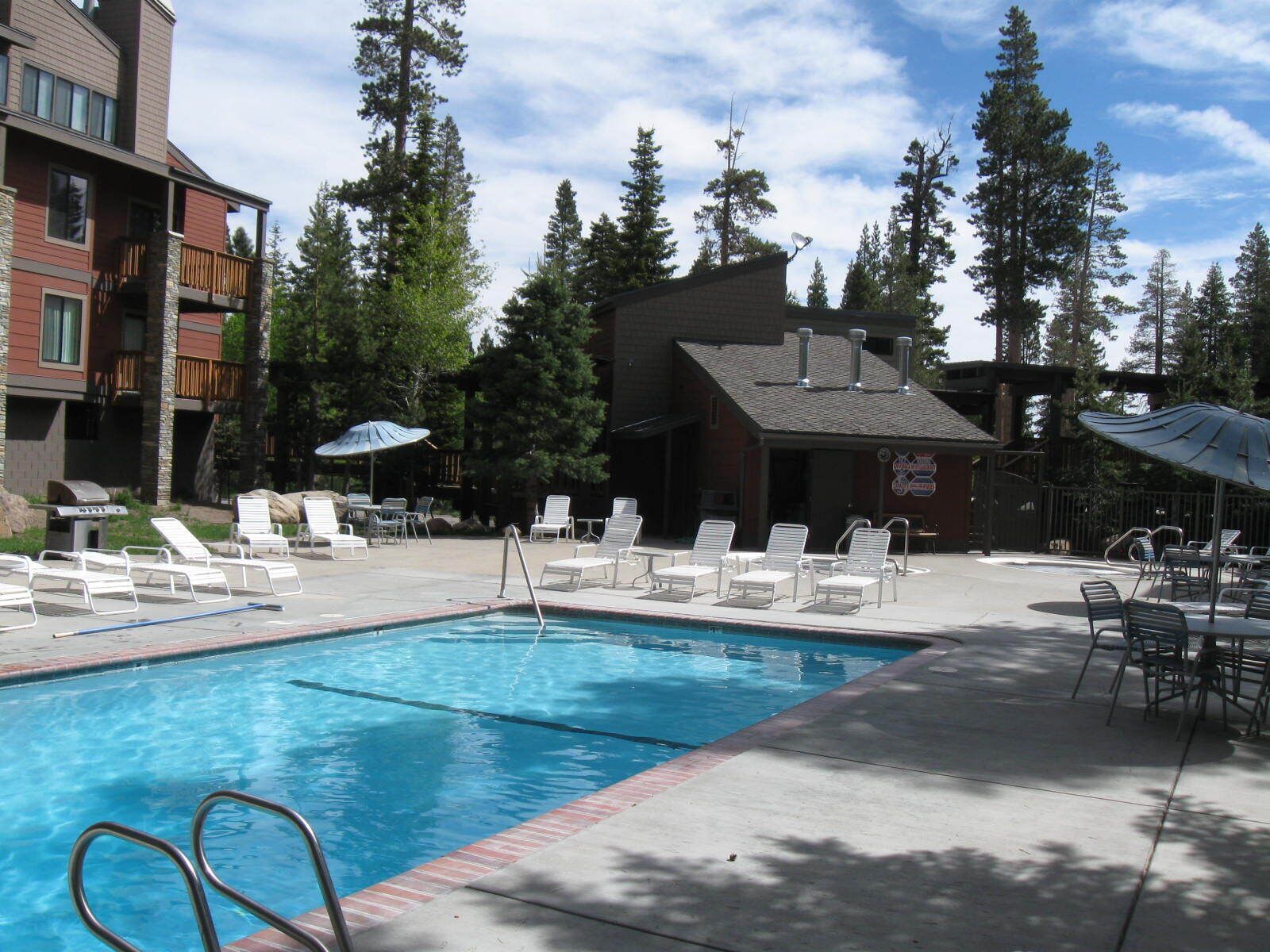 Indoor pool, 6 outdoor pools