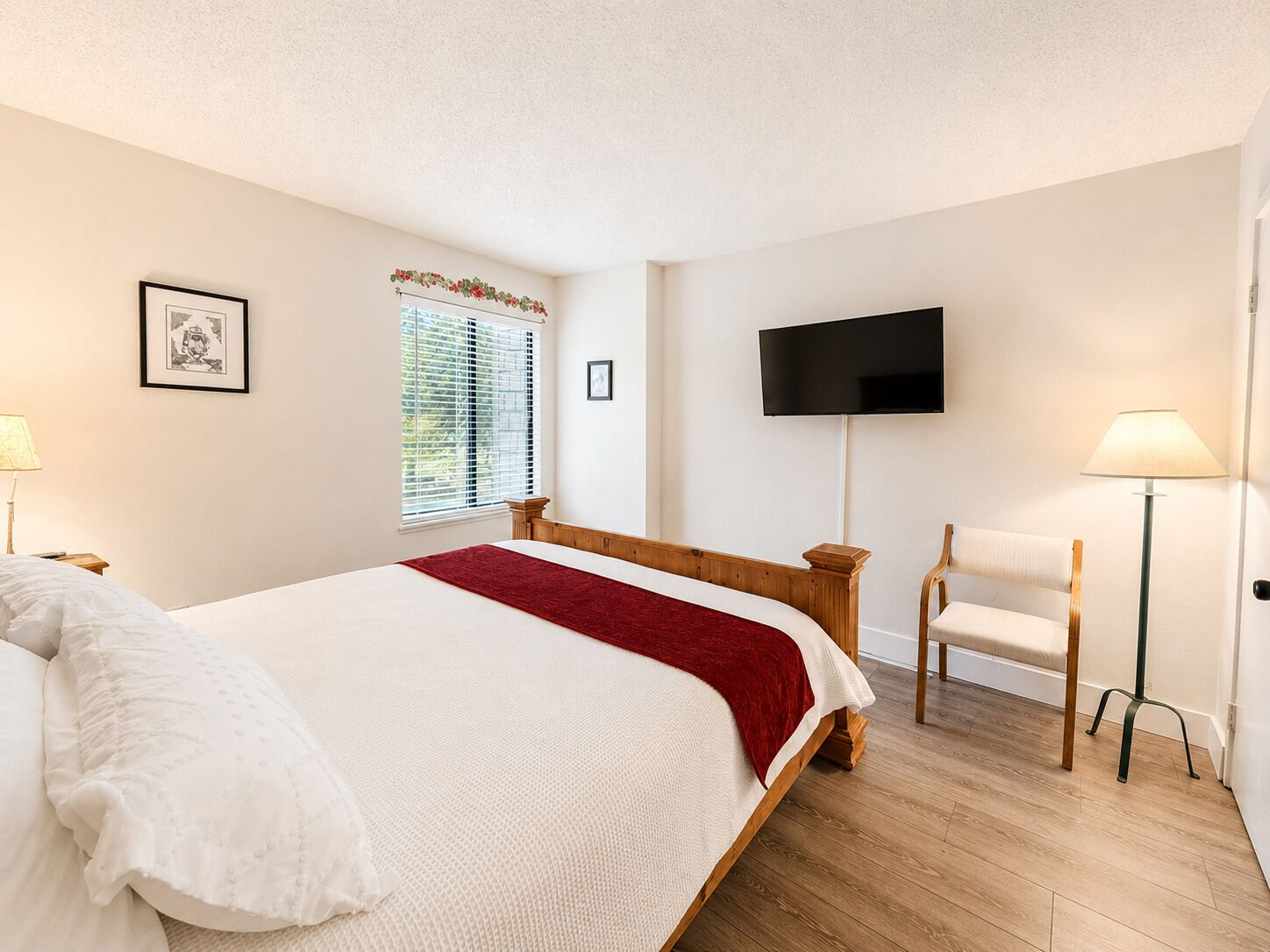 Family Condo | Iron/ironing board, free WiFi