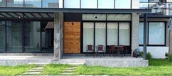 Among Vineyards House 9