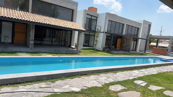 Outdoor pool, a heated pool - Among Vineyards House 9 (Tequisquiapan)
