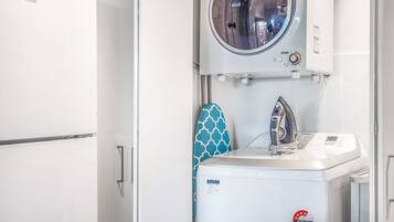 2 bedrooms, Internet