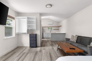 Smart TV, video games, stereo