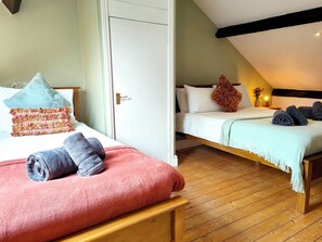 7 Schlafzimmer, individuell dekoriert, individuell eingerichtet