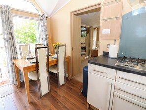 Kochgeschirr/Geschirr/Besteck