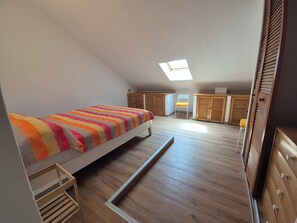 1 quarto, ferros/tábuas de passar roupa, Wi-Fi, roupa de cama