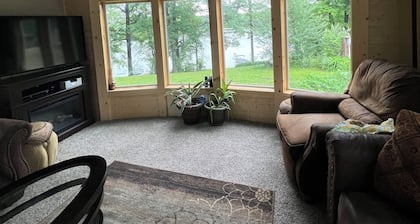 Home on the Apple River