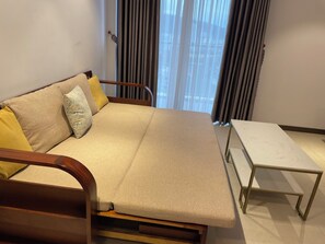 Apartamento, vista para a cidade | Ferros/tábuas de passar roupa, Wi-Fi de cortesia