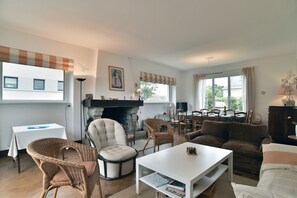 TV, DVD player, stereo