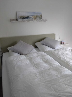 3 bedrooms, travel crib, free WiFi