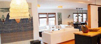 Catskills Escape w/Movie Room, Bar & Forest Trails