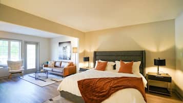 1 bedroom, desk, WiFi, bed sheets