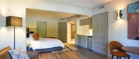 1 Schlafzimmer, Schreibtisch, WLAN, Bettwäsche