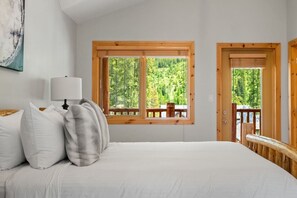 5 Schlafzimmer, Schreibtisch, kostenloses WLAN, Bettwäsche