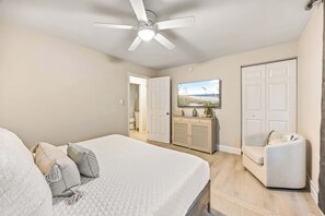 2 chambres, fer et planche à repasser, lit parapluie, Wi-Fi