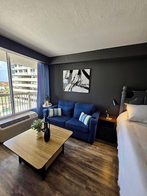 1 chambre, fer et planche à repasser, Wi-Fi gratuit, draps fournis