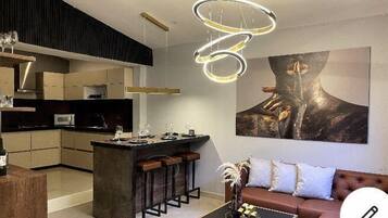 Deluxe Apartment | Private kitchen