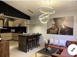 Deluxe Apartment | Private kitchen