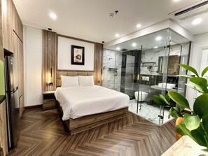 Een strijkplank/strijkijzer, gratis wifi