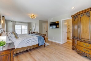 3 bedrooms, internet, bed sheets