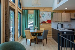 Interior - The Fives - 22455 Zen Height (Bristol)
